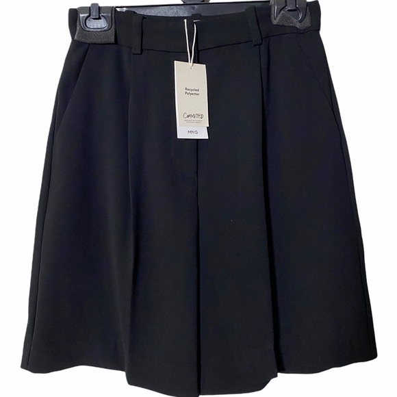 NEW! Mango | Pleated Bermuda shorts - Picture 6 of 8